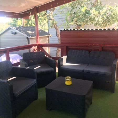 Charmant Mobil-Home Rocbaron Esterno foto