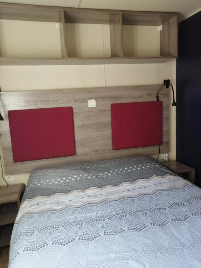 Charmant Mobil-Home Rocbaron Esterno foto