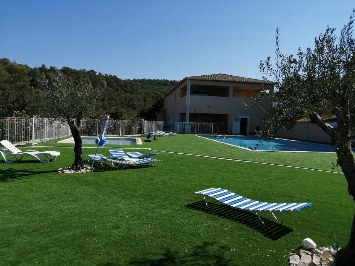 Charmant Mobil-Home Rocbaron Esterno foto