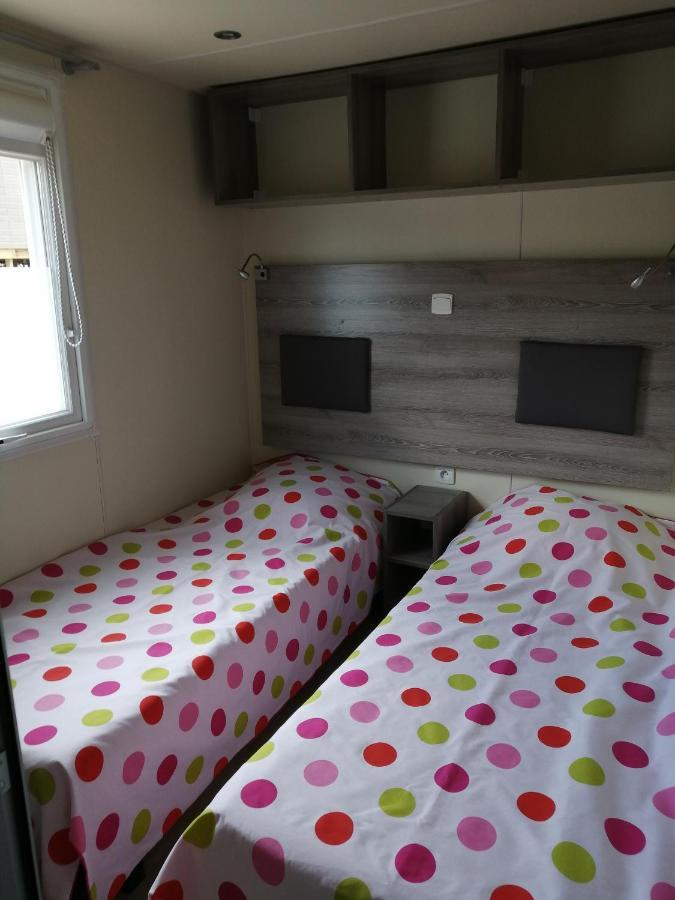 Charmant Mobil-Home Rocbaron Esterno foto