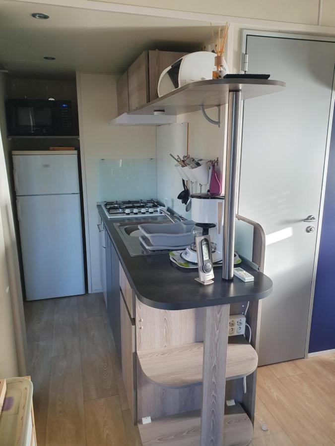 Charmant Mobil-Home Rocbaron Esterno foto